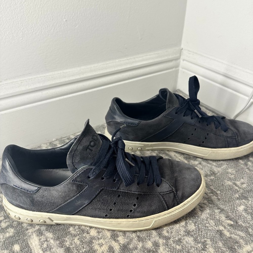Men’s Size 7.5 Nubuck Navy Tod’s Sneakers